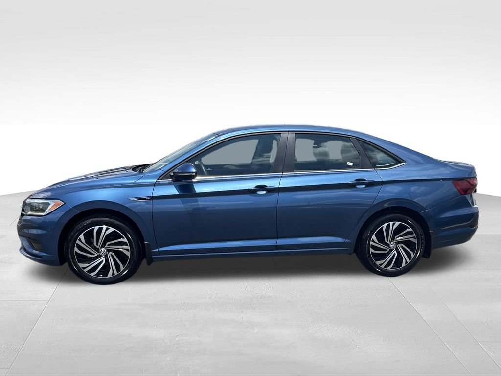 Used 2021 Blue Volkswagen SEL Premium image 2