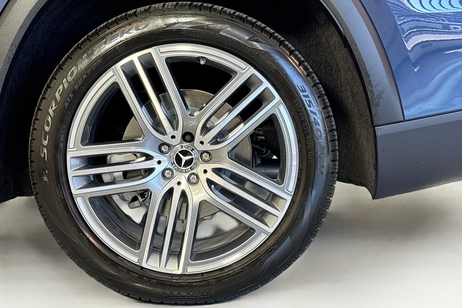 New 2026 Twilight Blue Metallic Mercedes-Benz GLS 450 image 14