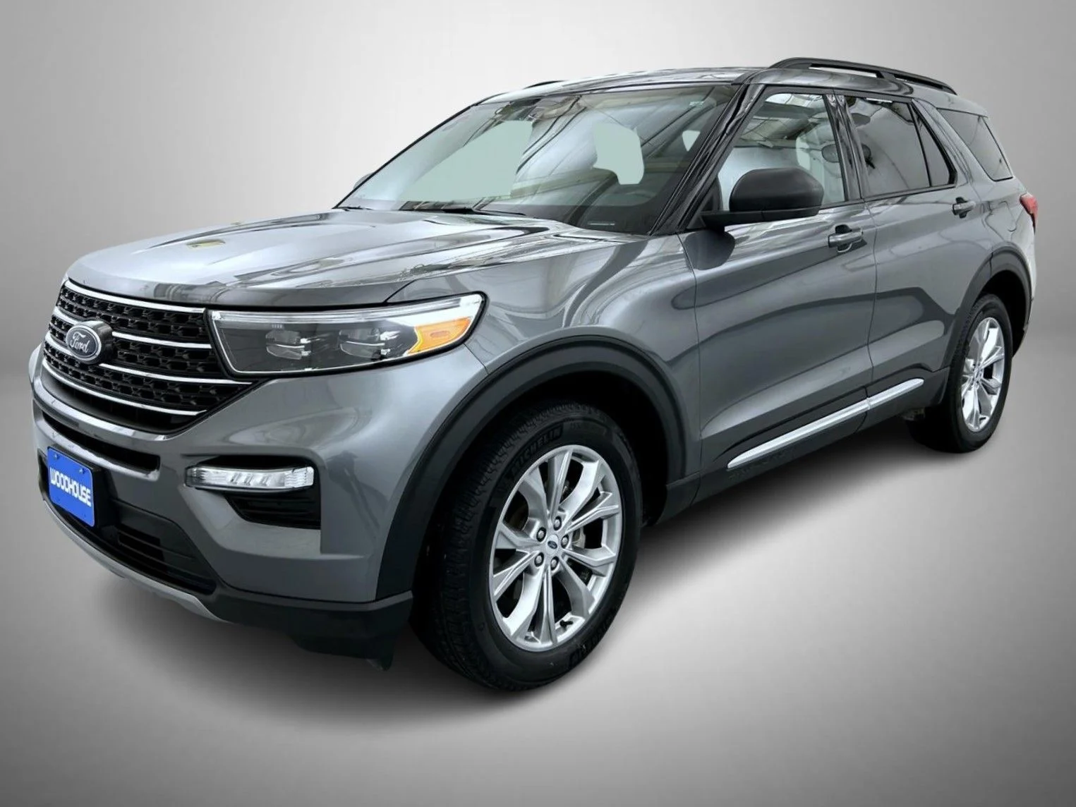 Used 2024 Gray Ford XLT image 1