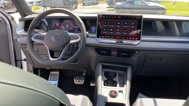 New 2026 Black Volkswagen 2.0T SE R-Line Black image 9
