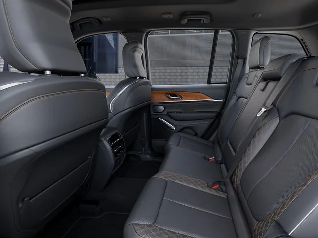 New 2026 Diamond Black Crystal Pearl-Coat Exterior Paint Jeep Summit image 23