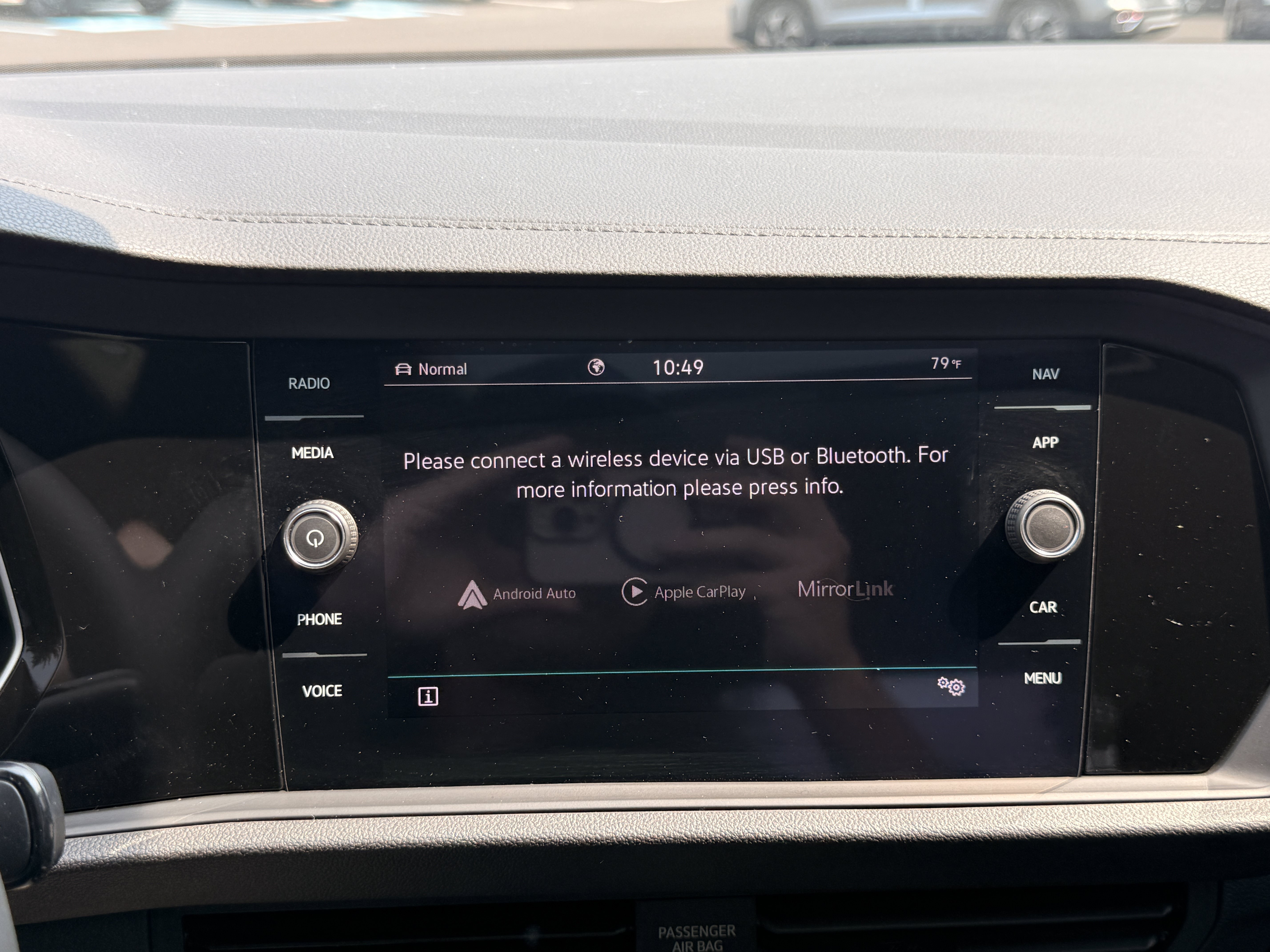 Used 2021  Volkswagen SEL Premium image 20