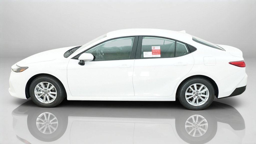 New 2026 Ice Cap Toyota LE image 2