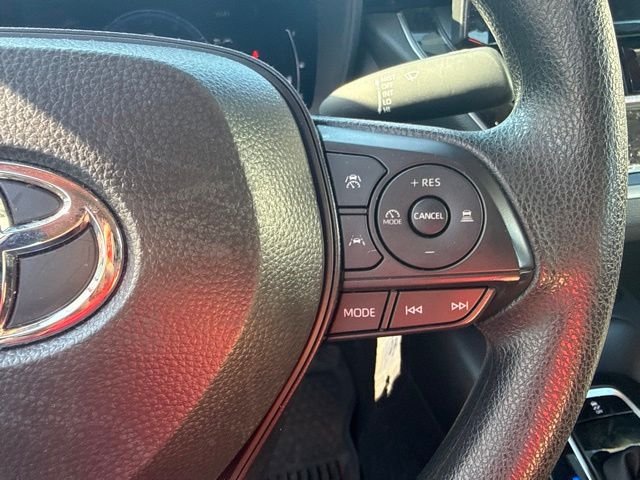 Used 2026  Toyota LE image 29