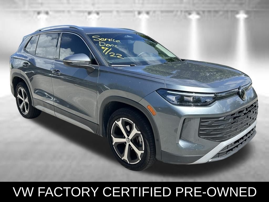 Certified Used 2025 Gray Volkswagen 2.0T SE image 3