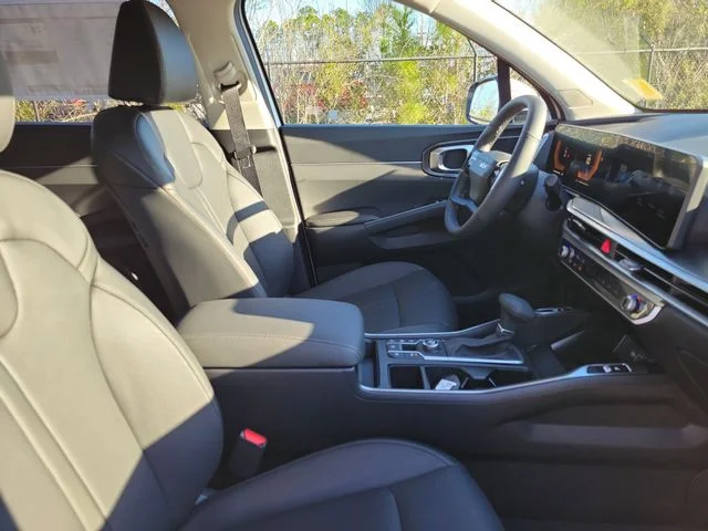 New 2026 Glacial White Pearl Kia S image 32