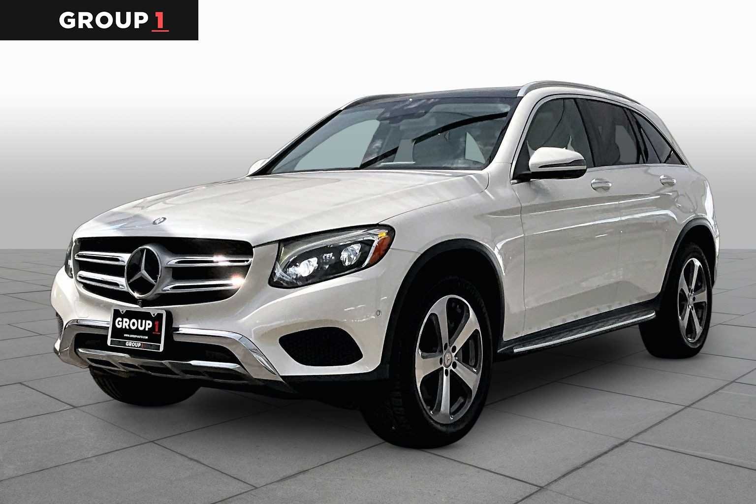 Pre-Owned 2017 Mercedes-Benz GLC 300