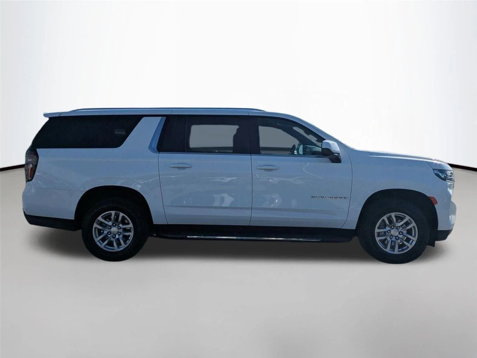 Used 2024 Summit White Chevrolet LT image 4
