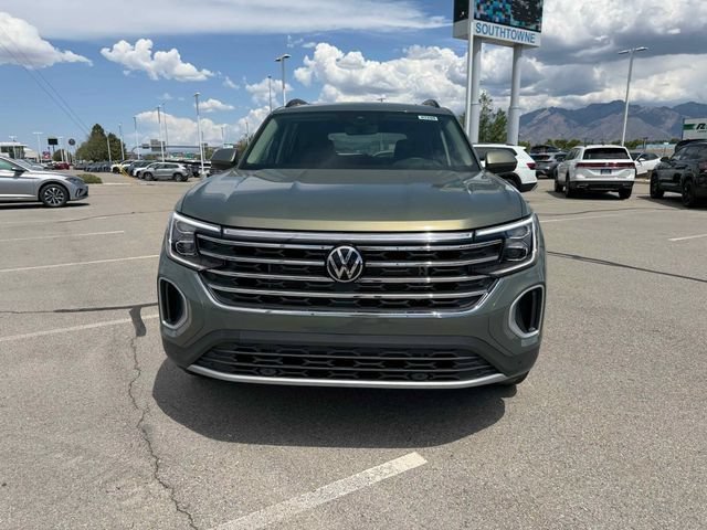 New 2026 Green Volkswagen 2.0T SE w/Technology image 11