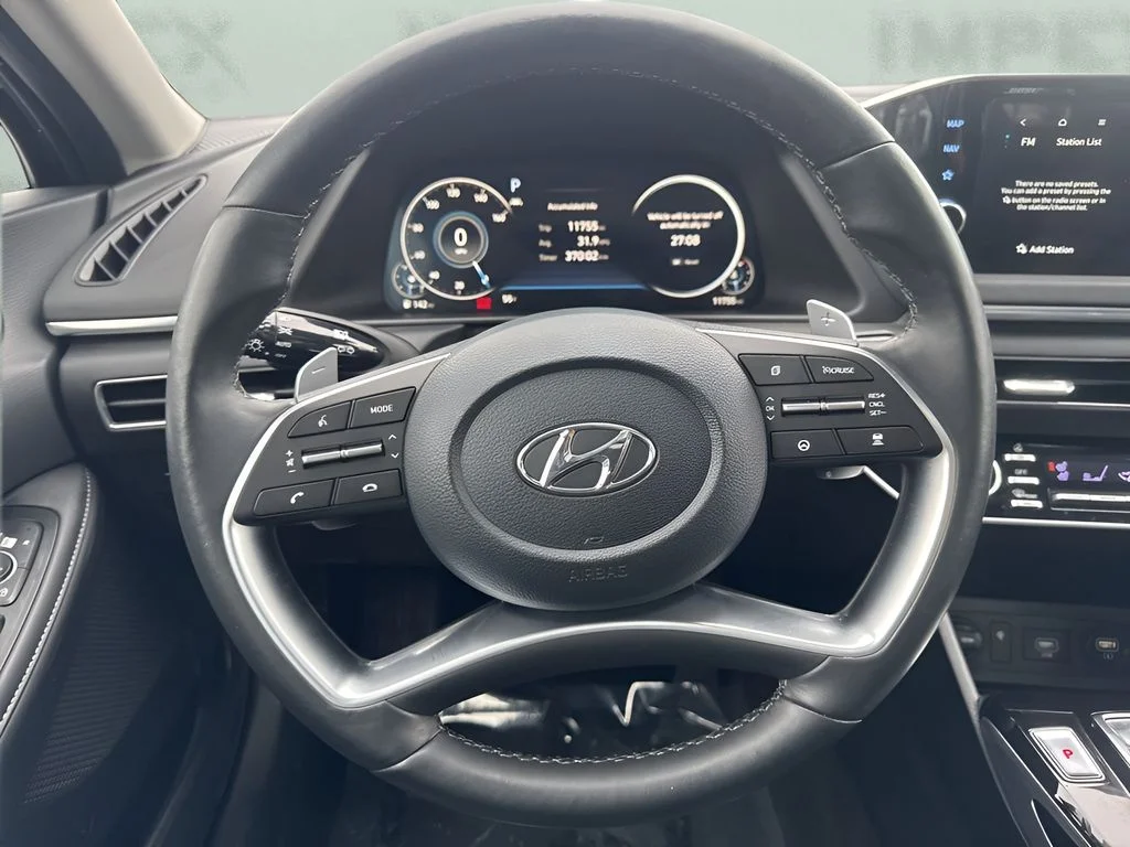 Used 2023 Blue Hyundai Limited image 15