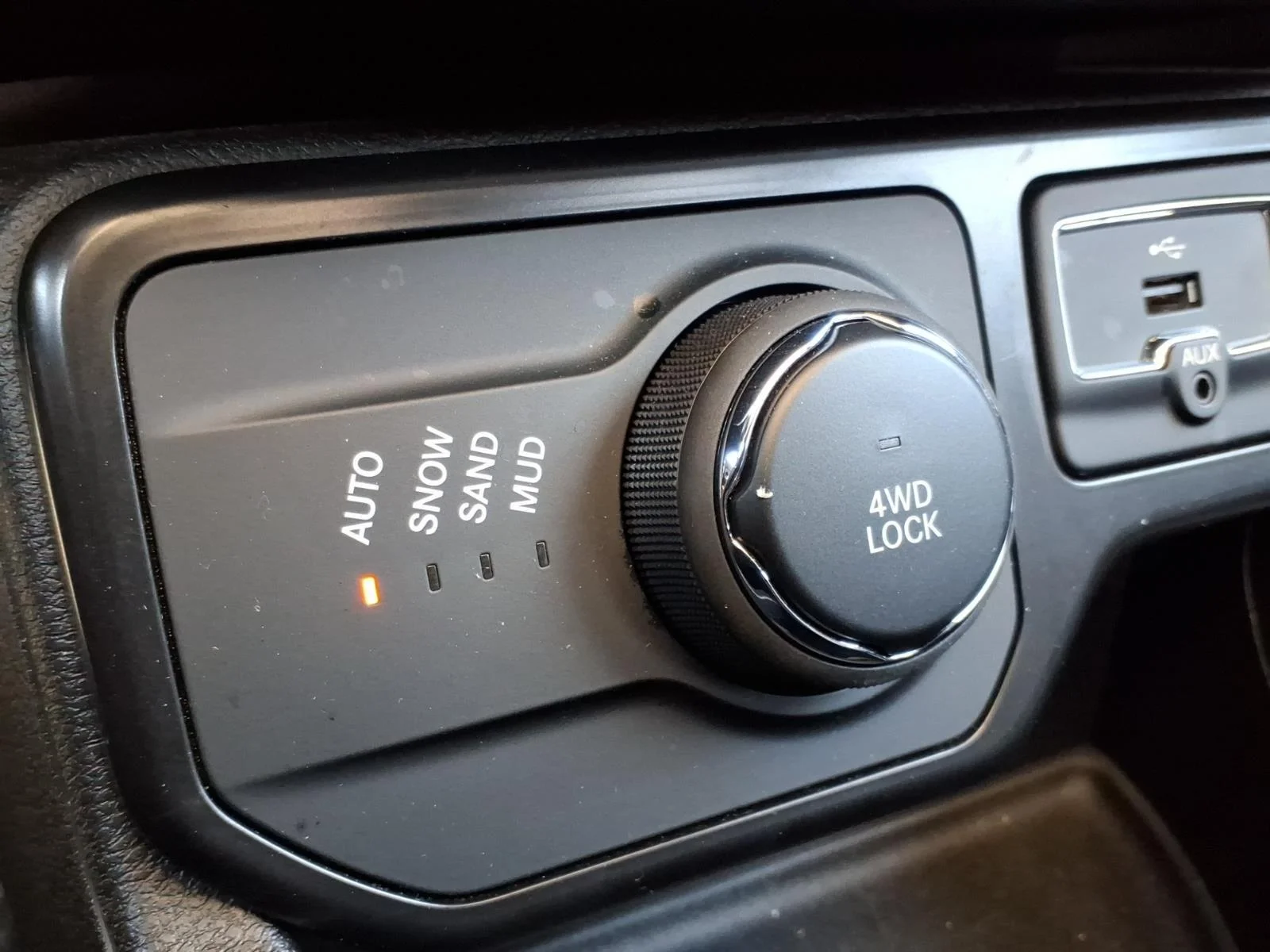 Used 2023 Black Clearcoat Jeep Limited image 8