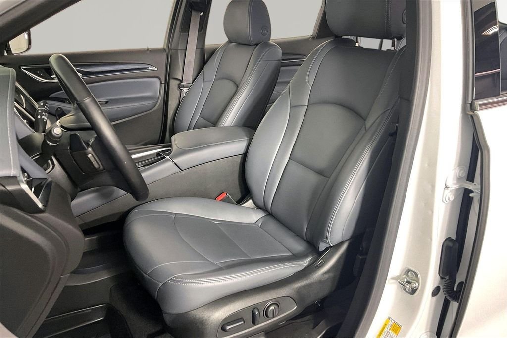 Used 2024 White Buick Essence image 19