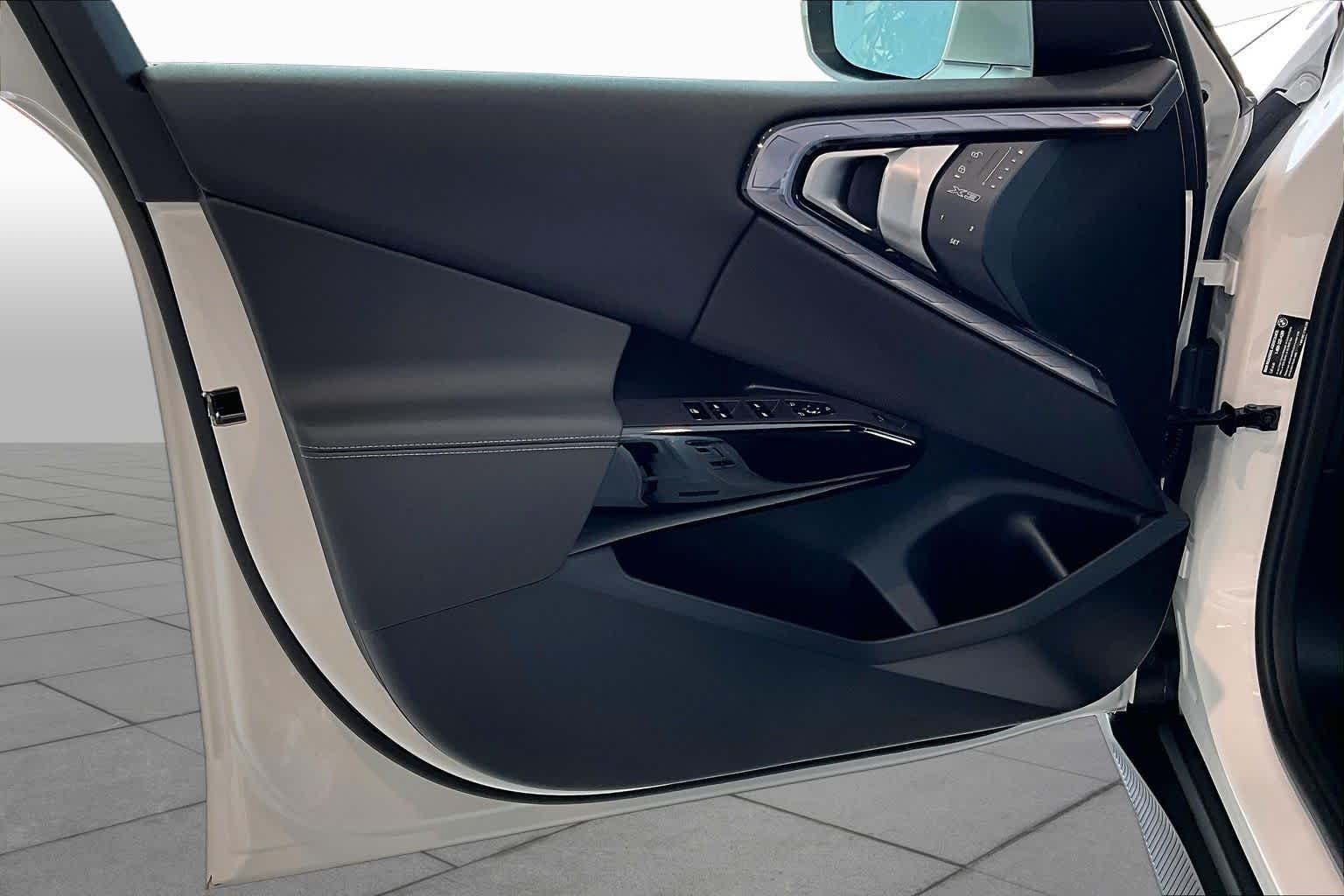 New 2026 Mineral White Metallic BMW 30 xDrive image 10