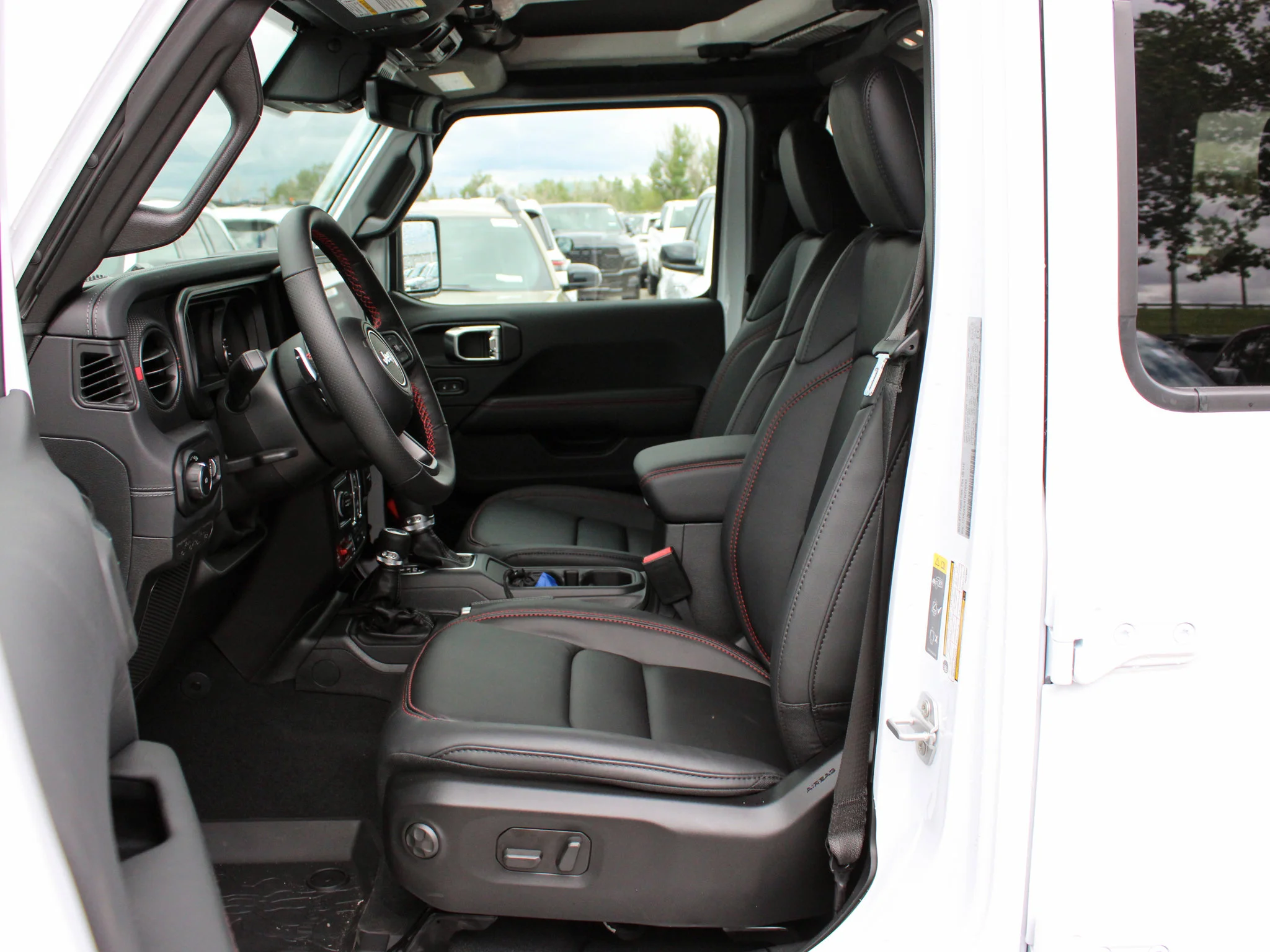 New 2026 White Jeep Moab 392* image 9