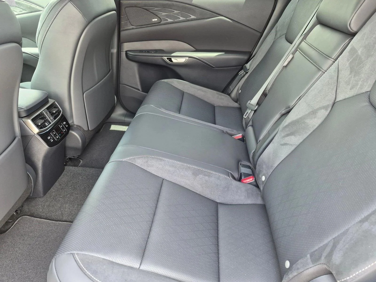 New 2026 Iridium Lexus  350 LUXURY AWD image 15