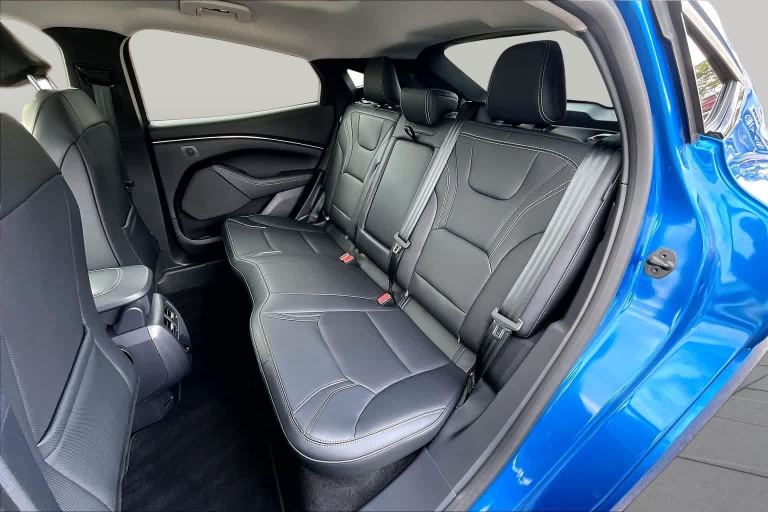 Used 2025 Velocity Blue Metallic Ford Premium image 20