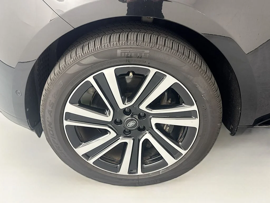 Certified Used 2023 Black Land Rover SE image 32