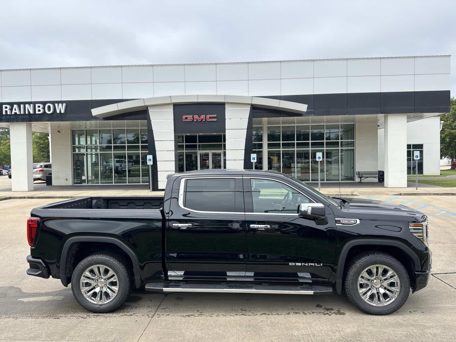 2026 GMC Sierra 4WD Crew Cab Short Box Denali's photo