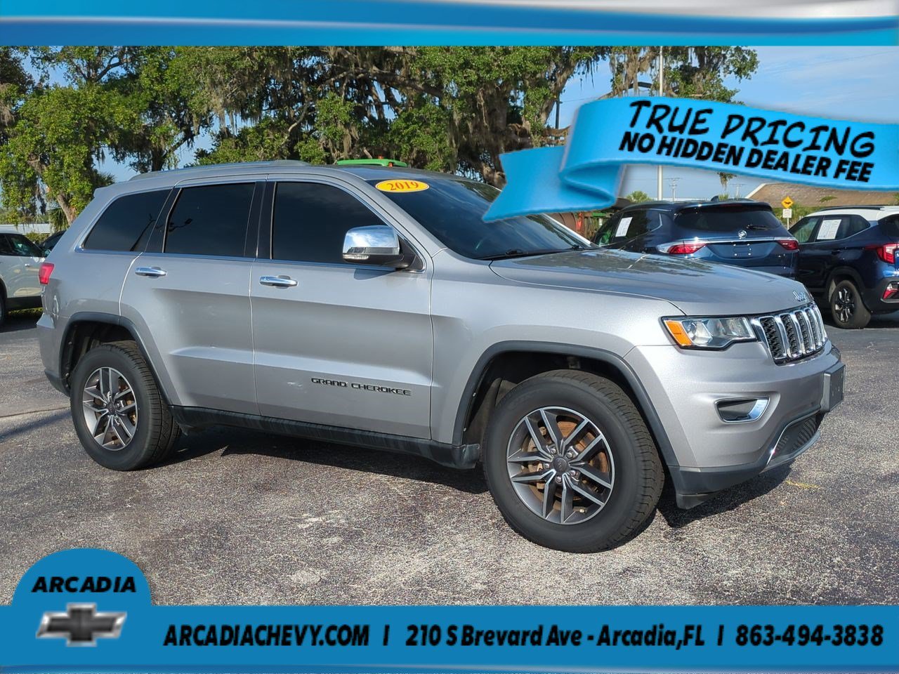 Used 2019 Billet Silver Metallic Clearcoat Jeep Limited image 2