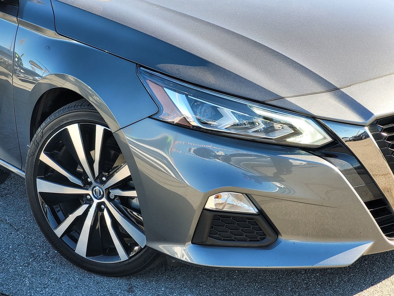 2022 Nissan Altima 2.5 SR photo 3