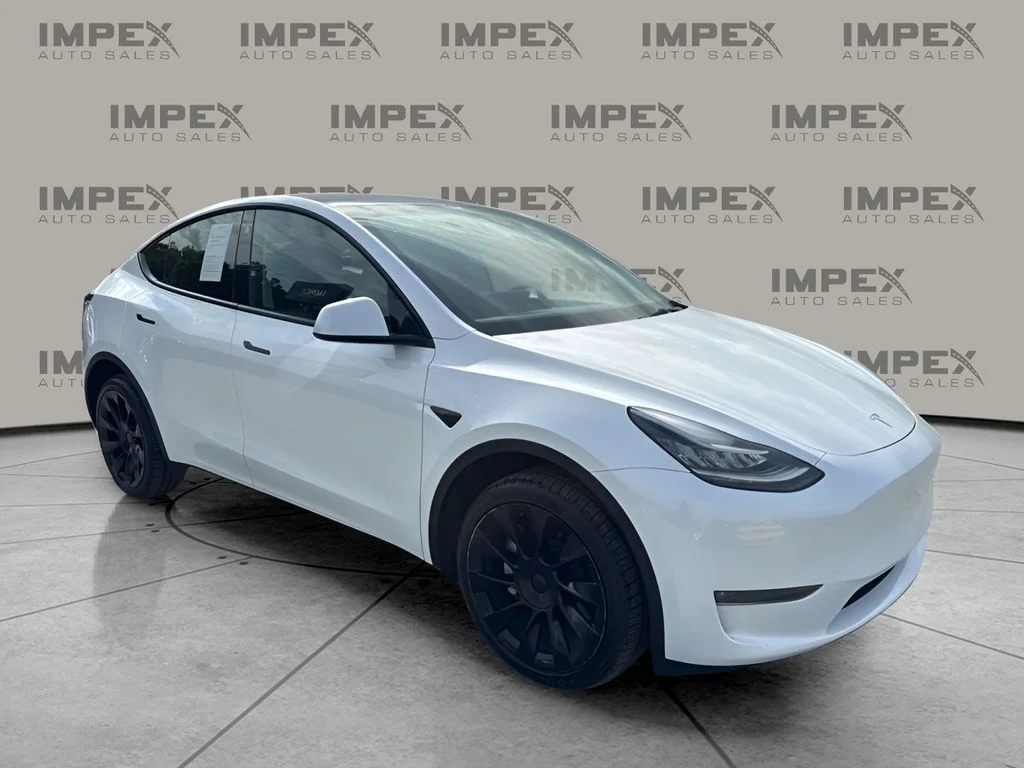 Used 2023 White Tesla Long Range image 7