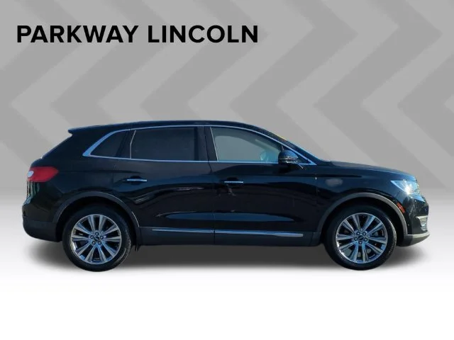 Used 2018 Black Lincoln Reserve image 6