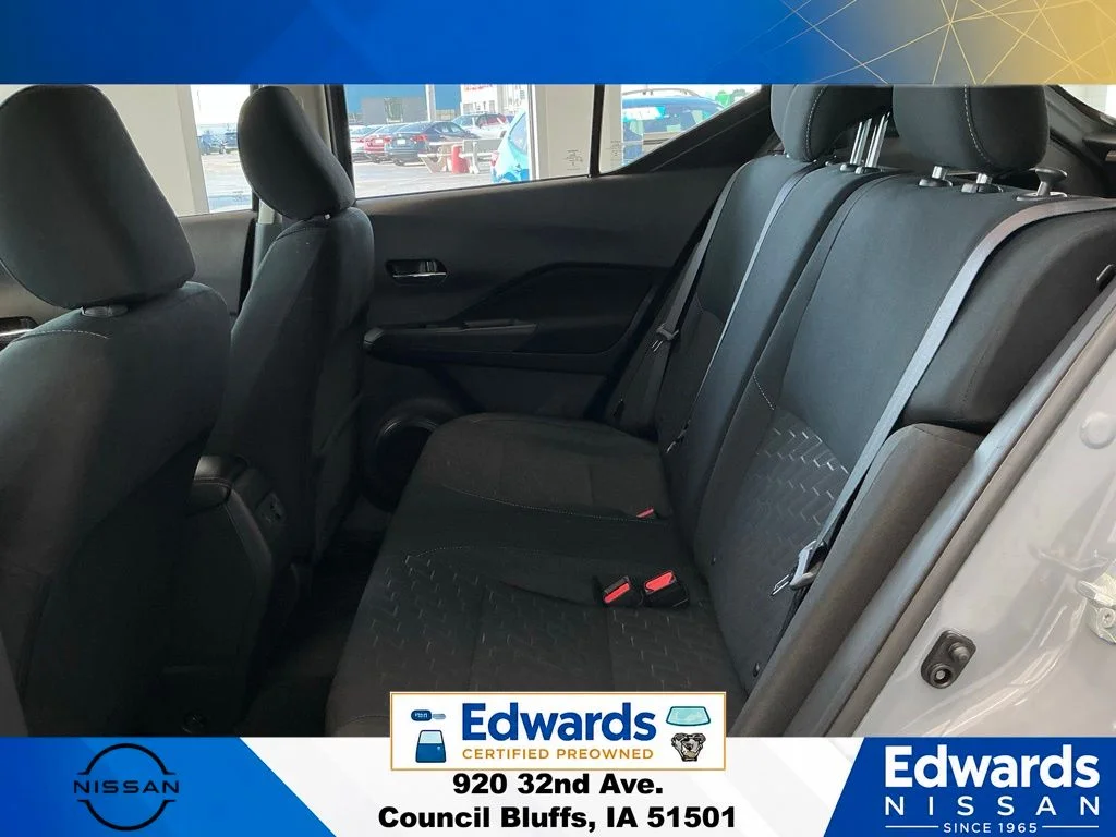 Used 2024 Gray Nissan SV image 13