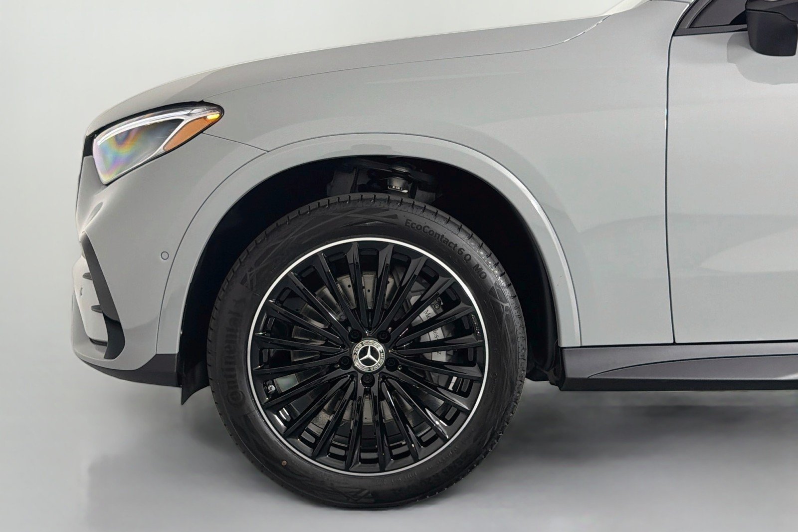 New 2027 MANUFAKTUR Alpine Grey Mercedes-Benz GLC 300 4MATIC® Coupe image 9