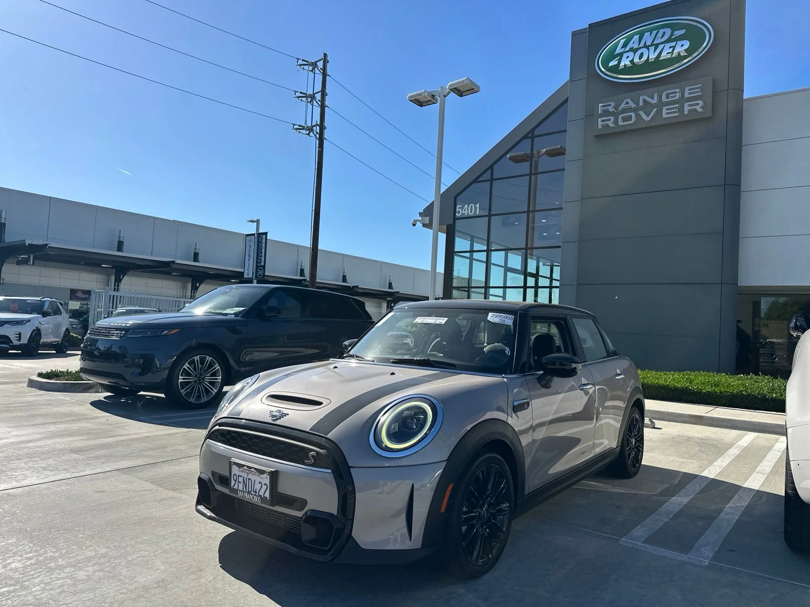 Used 2023 Rooftop Gray Metallic MINI  image 1