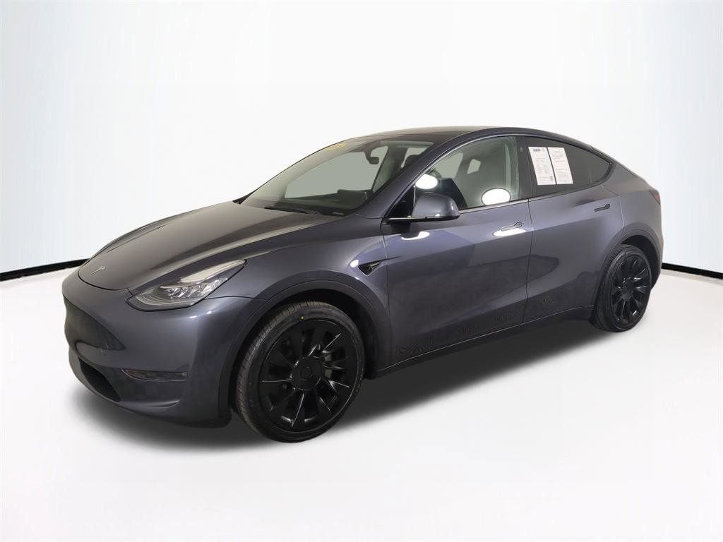 2023 Tesla Model Y Long Range - Photo 9