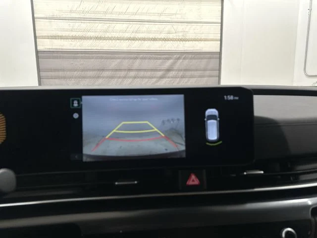 Used 2025 Red Kia LXS image 24