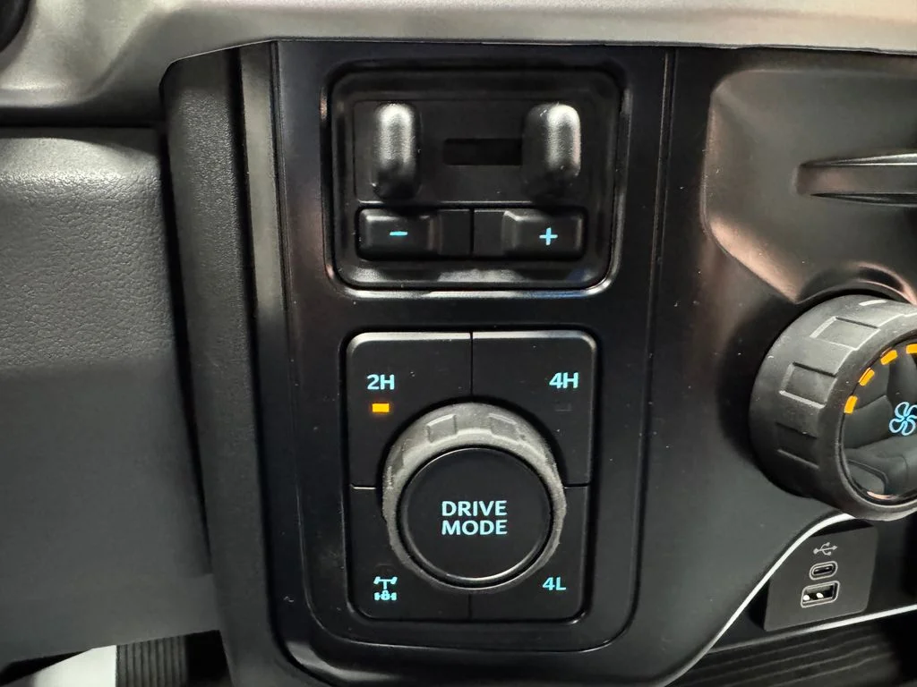 New 2026 Oxford White Ford F-250® XL image 20