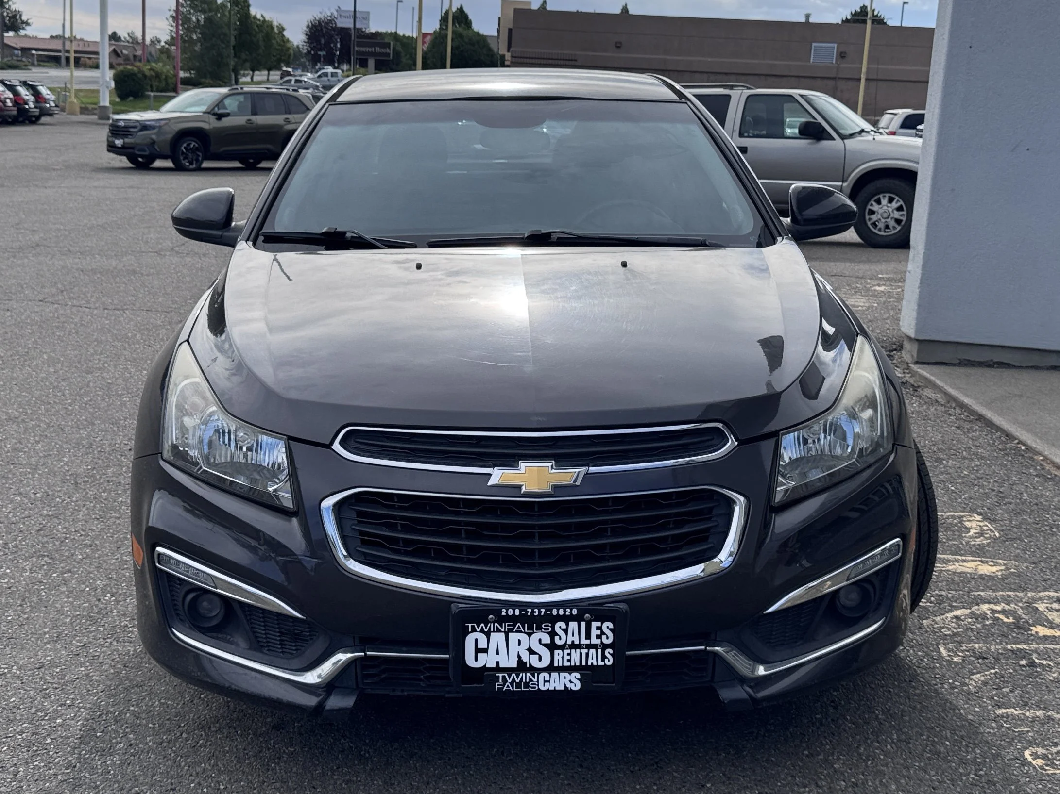 Used 2015 Tungsten Metallic Chevrolet LT image 3