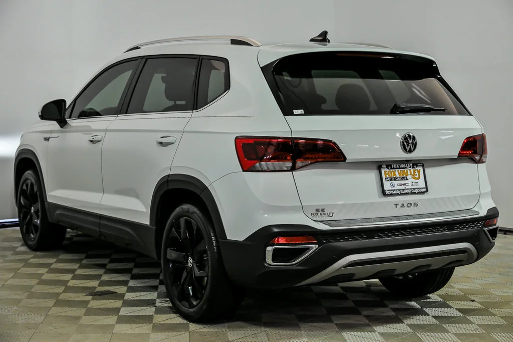 Certified Used 2023 White Volkswagen 1.5T SE image 6