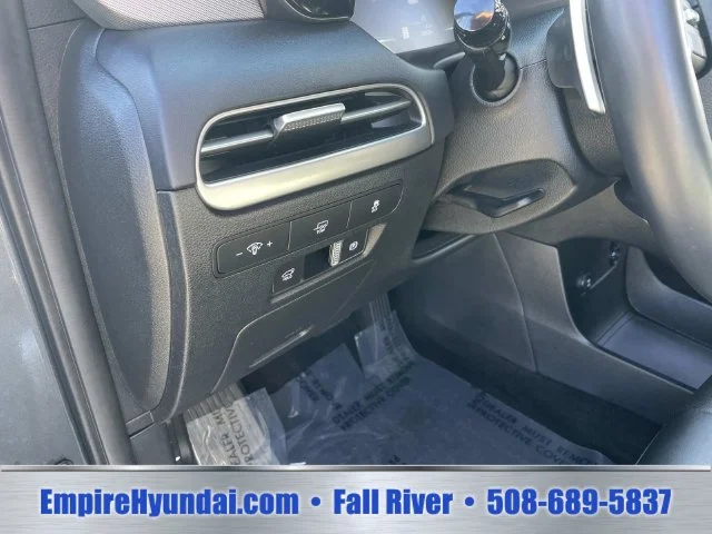 Used 2025 Gray Hyundai SEL image 21