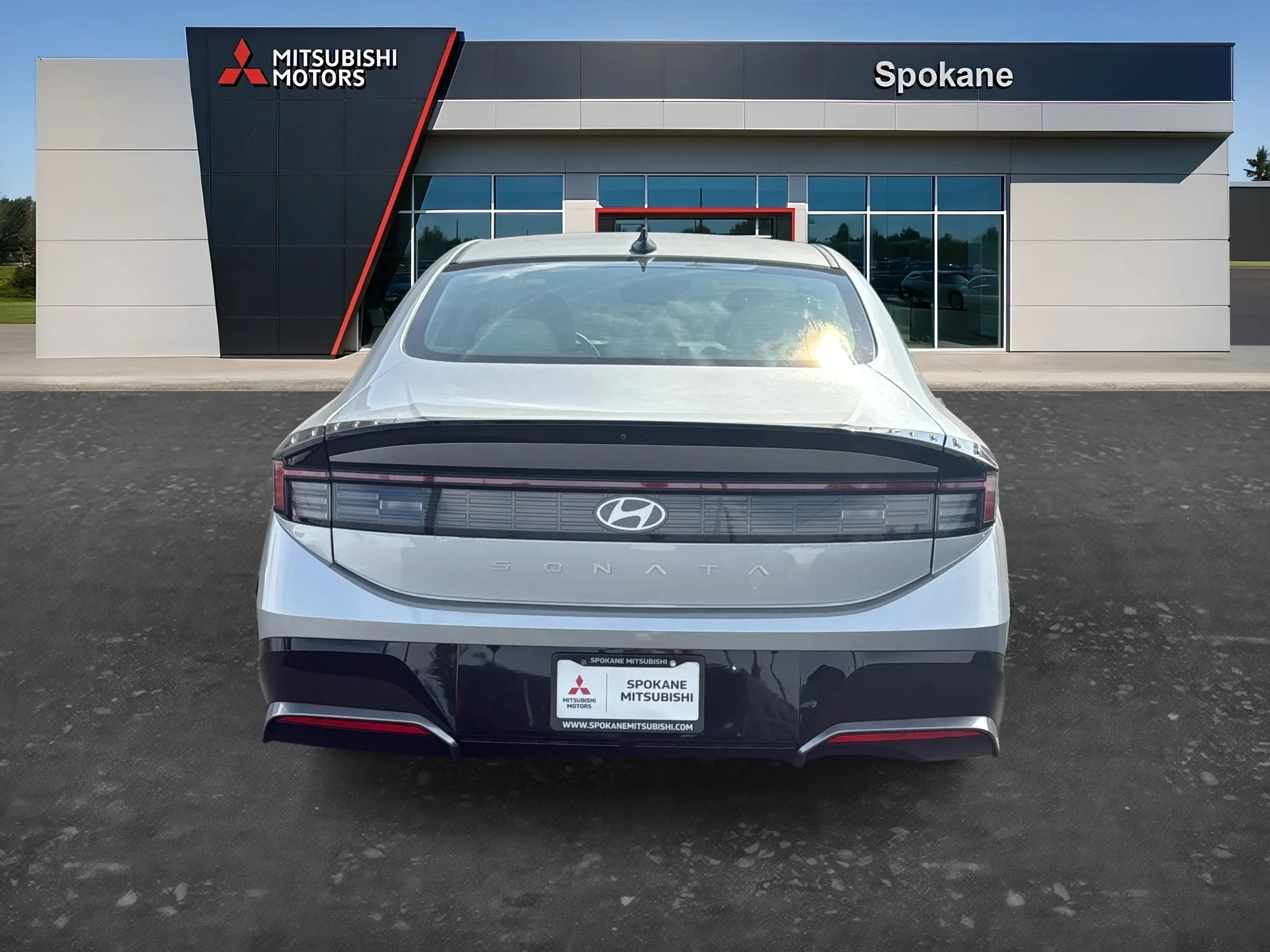 Used 2025 Aero Silver Hyundai SEL image 5