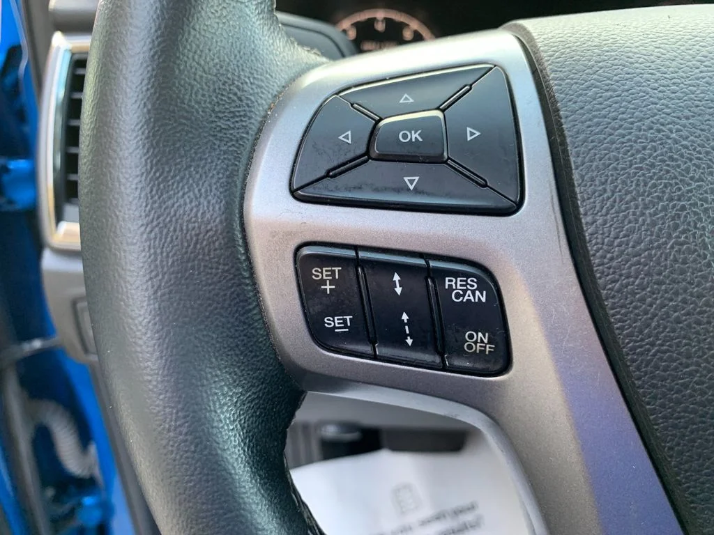 Used 2021 Blue Ford XLT image 27