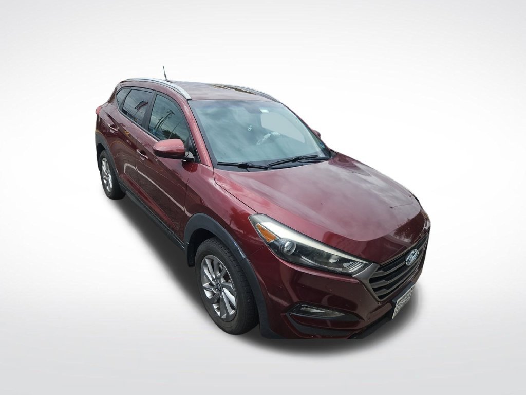 Used 2016 Ruby Wine Hyundai SE image 2