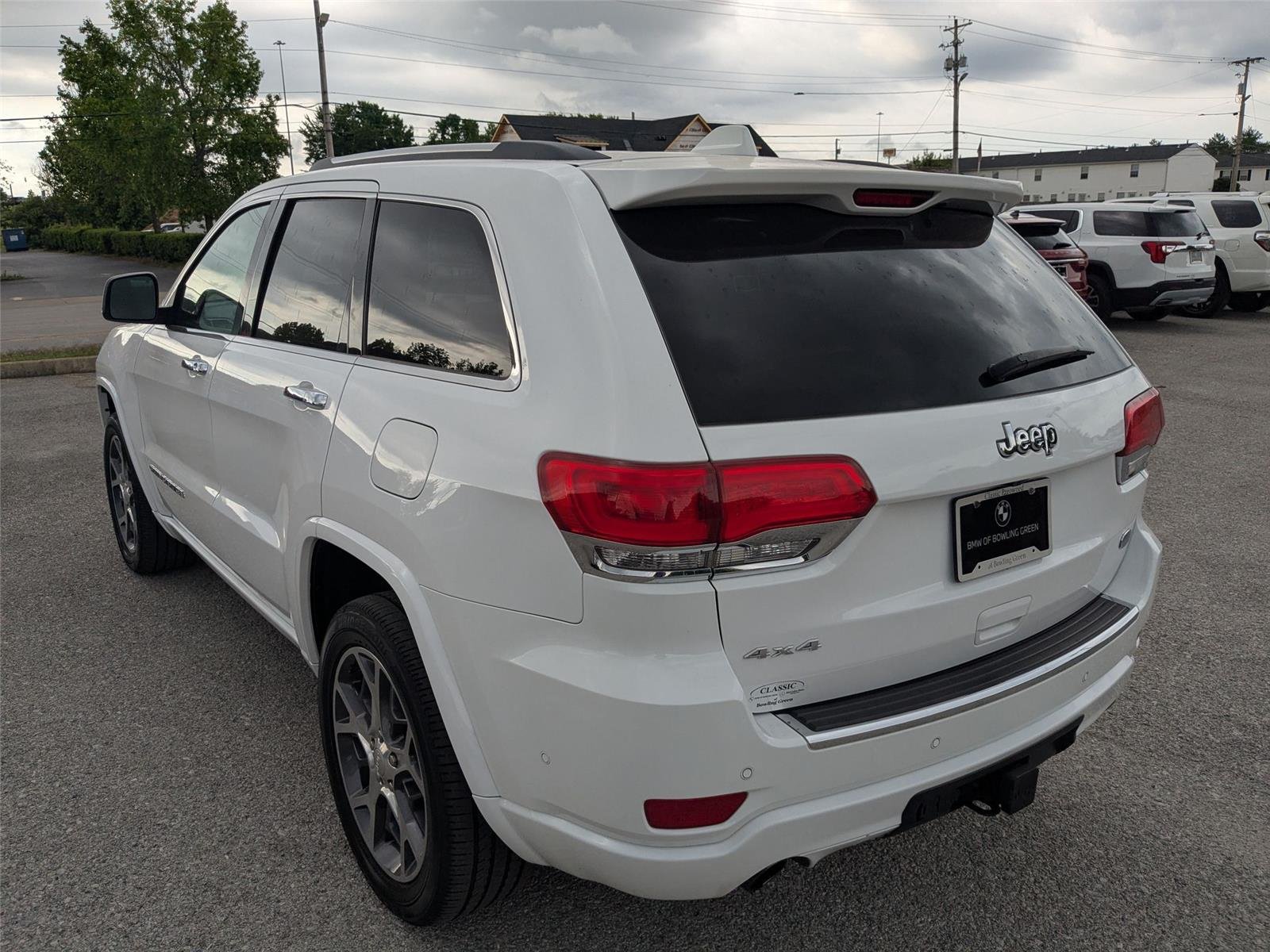 Used 2019 Bright White Clearcoat Jeep Overland image 7