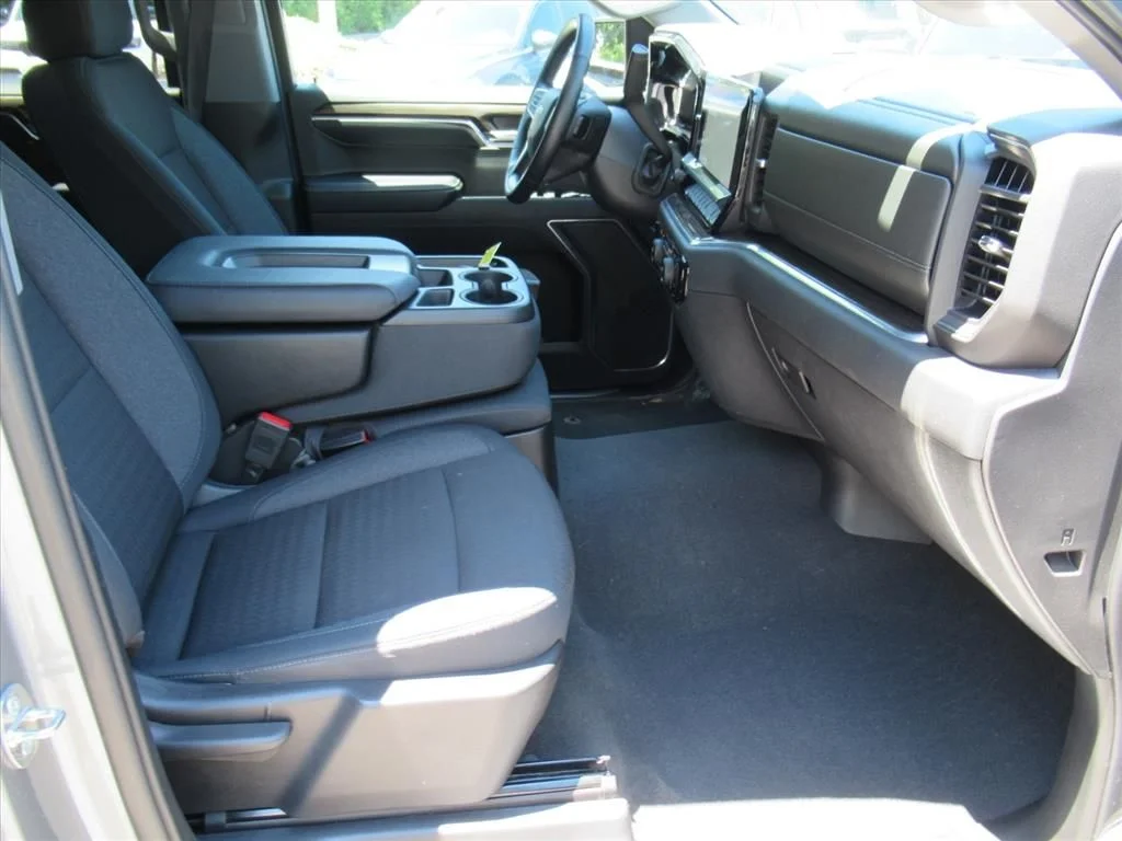 Used 2024 Gray Chevrolet LT image 10