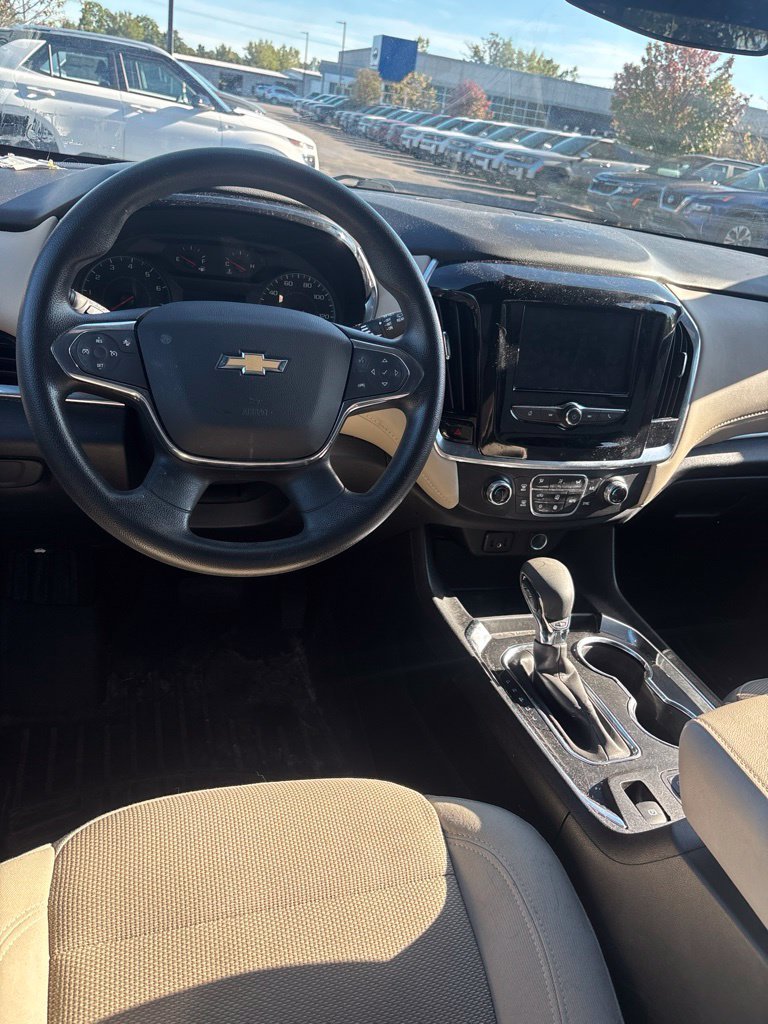 Used 2022 Blue Chevrolet LS image 9