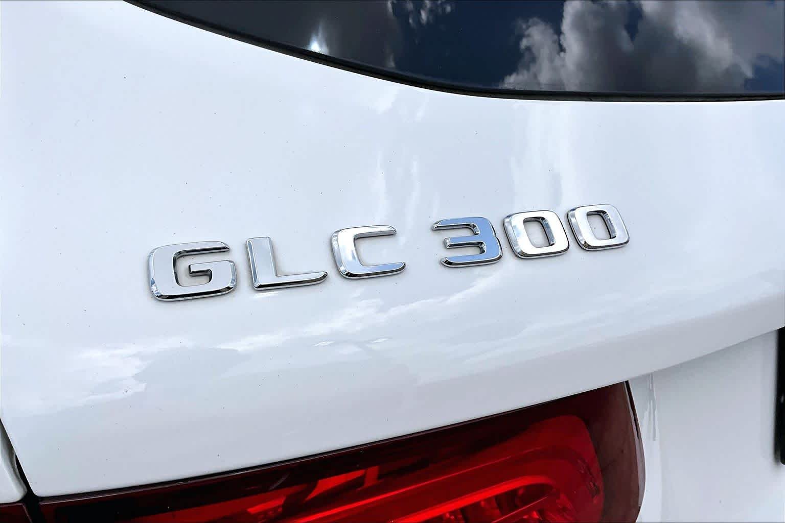 Used 2018 Polar White Mercedes-Benz GLC 300 image 10