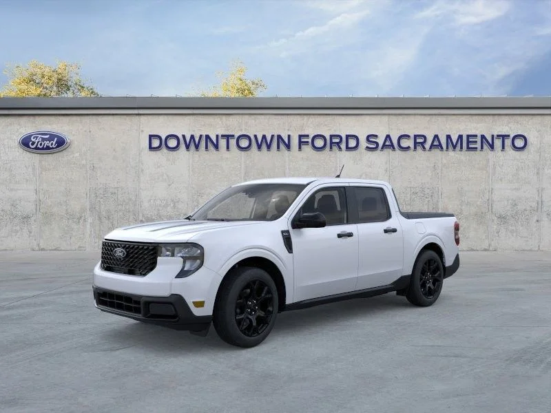 New 2025 White Ford XLT image 2
