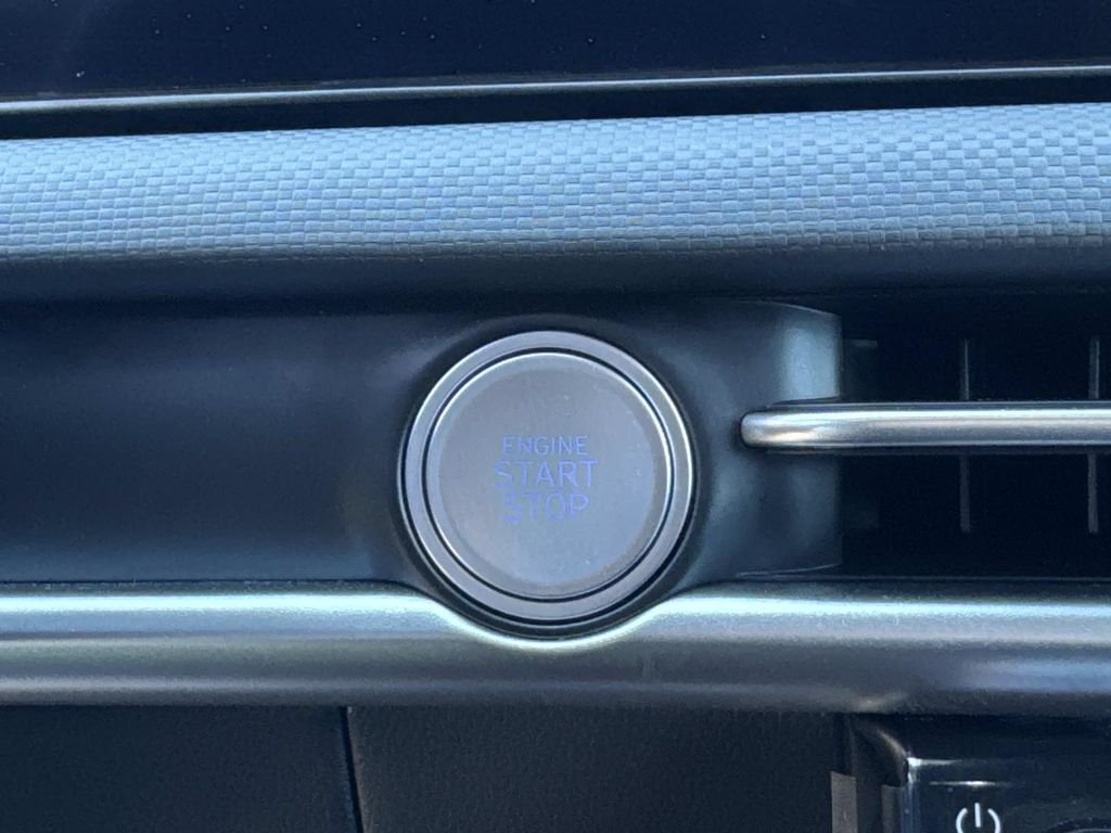 2025 Hyundai Santa Cruz SE - Photo 18