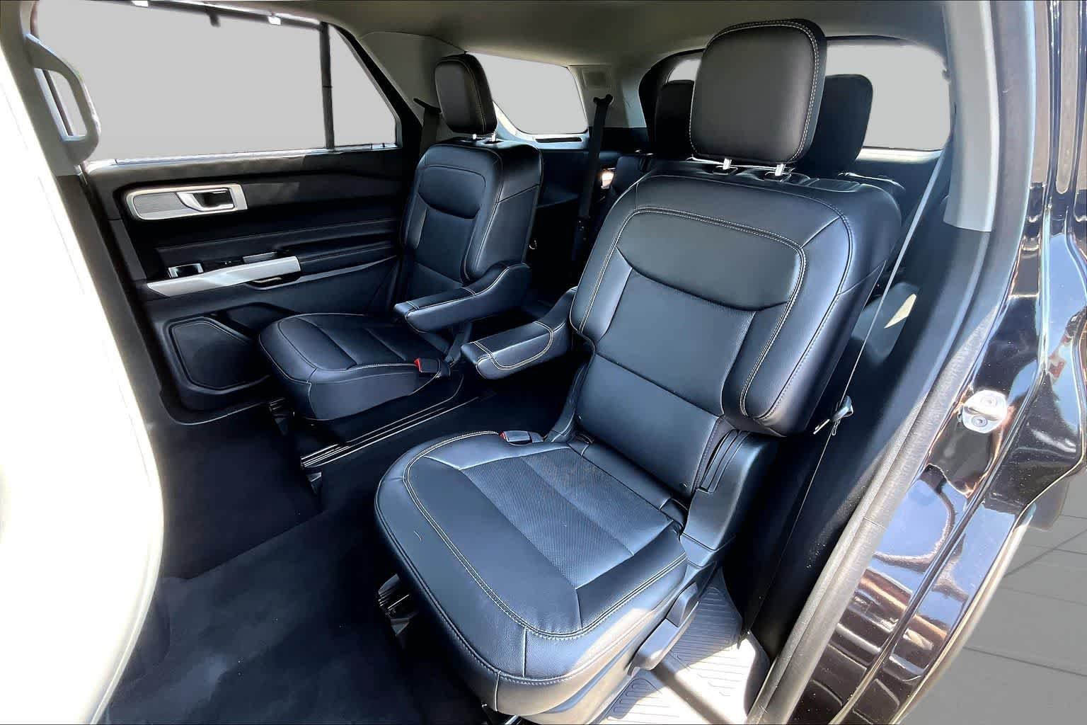 Used 2023 Agate Black Metallic Ford Limited image 20