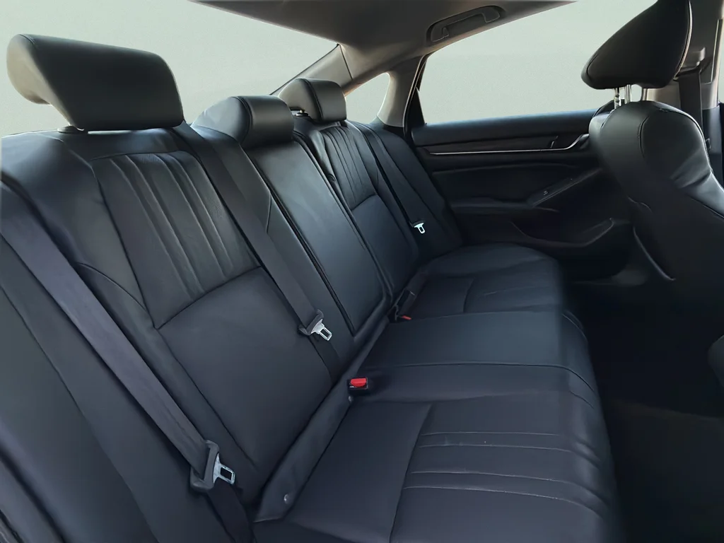Used 2018 Black Honda Touring image 21
