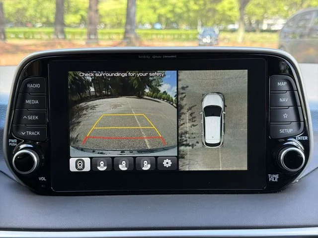 Used 2019 Silver Hyundai Ultimate image 17