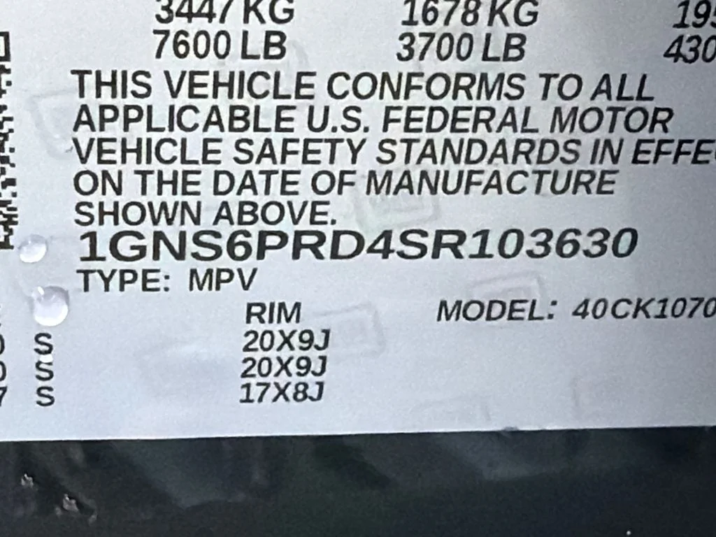 Used 2025 Gray Chevrolet Z71 image 33
