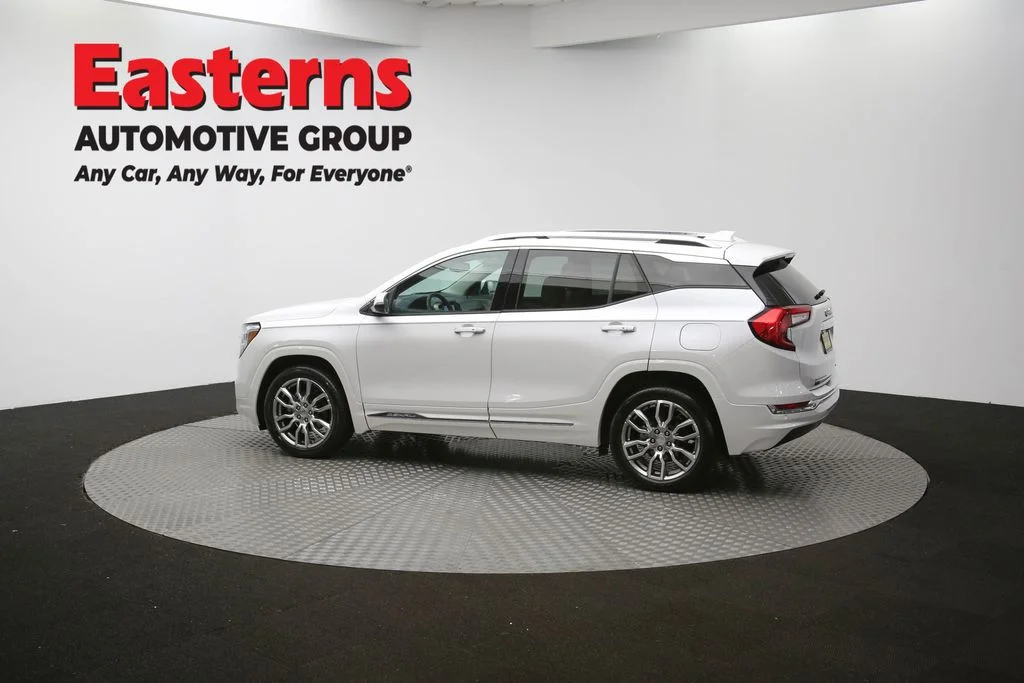 Used 2023 White GMC Denali image 62