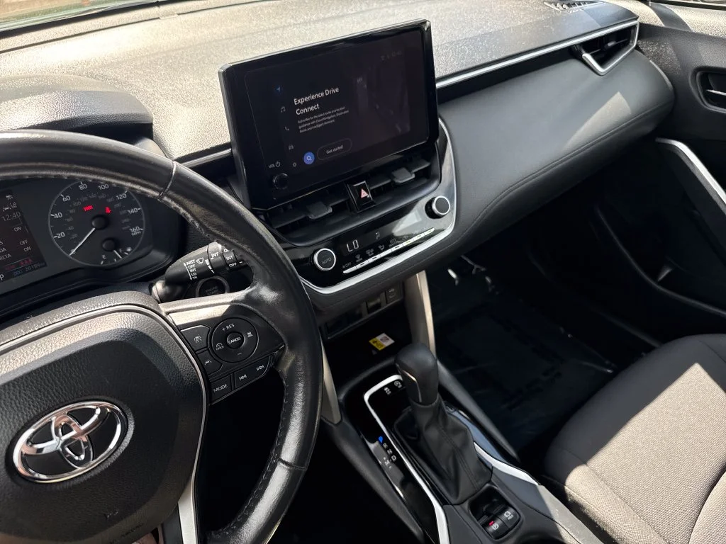 Used 2023  Toyota LE image 21